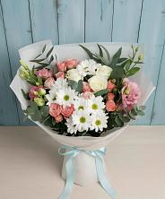 Букет цветов из:  Розы, Лизиантусы и Хризантемы в Ленске