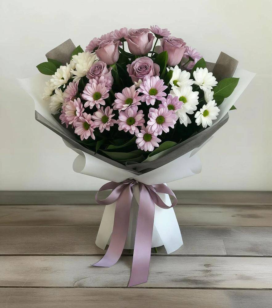 Букет цветов из: Хризантемы и Розы в Ленске