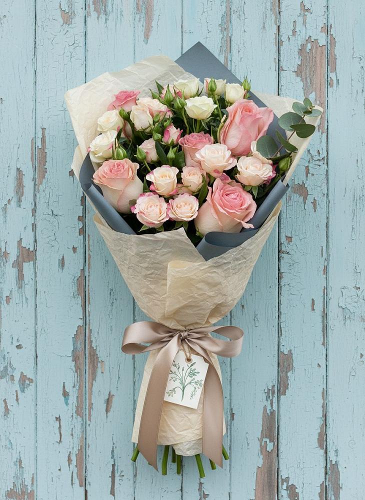 Букет цветов из: Розы в Ленске