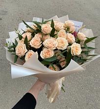 Букет Кремовые розы Латте в Ленске