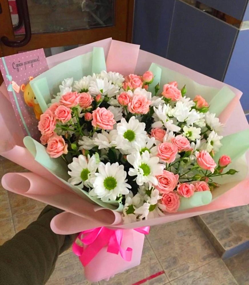 Букет цветов из: Розы и Хризантемы в Ленске