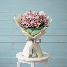 Букет цветов из:  Орхидеи и Розы #REPLACE_PRED# Ленске