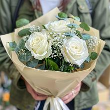 Букет цветов из:  Розы в Ленске