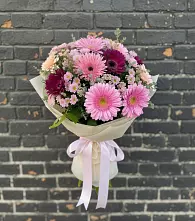 Букет цветов из:  Герберы и Хризантемы #REPLACE_PRED# Ленске