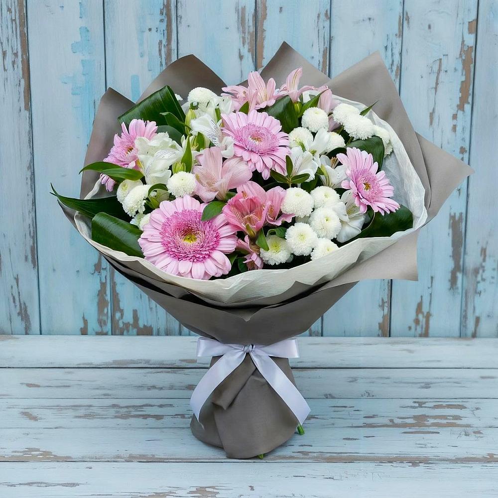 Букет цветов из: Герберы, Альстромерии и Хризантемы в Ленске