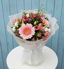 Букет цветов из:  Герберы, Альстромерии и Лизиантусы #REPLACE_PRED# Ленске
