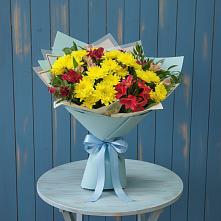 Букет цветов из:  Альстромерии и Хризантемы в Ленске