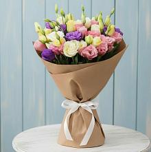 Букет цветов из:  Лизиантусы в Ленске