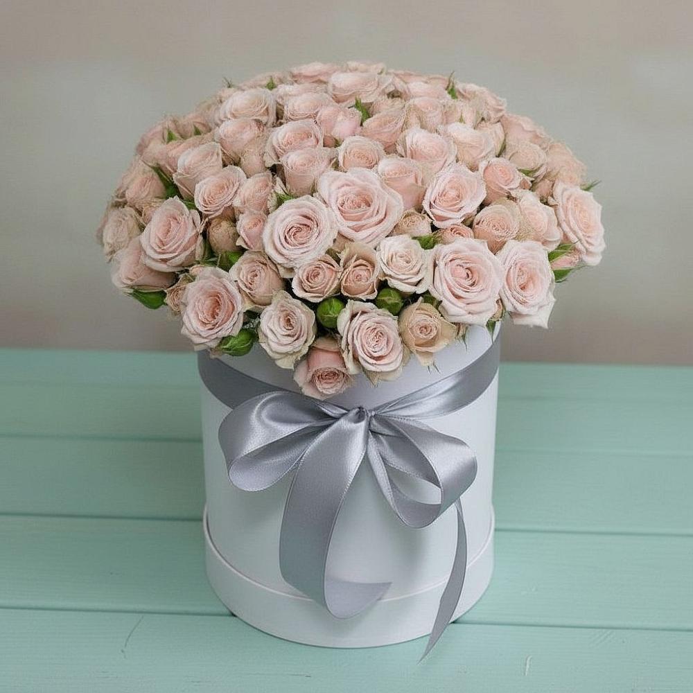 Цветочная композиция из Розы в шляпной коробке в Ленске